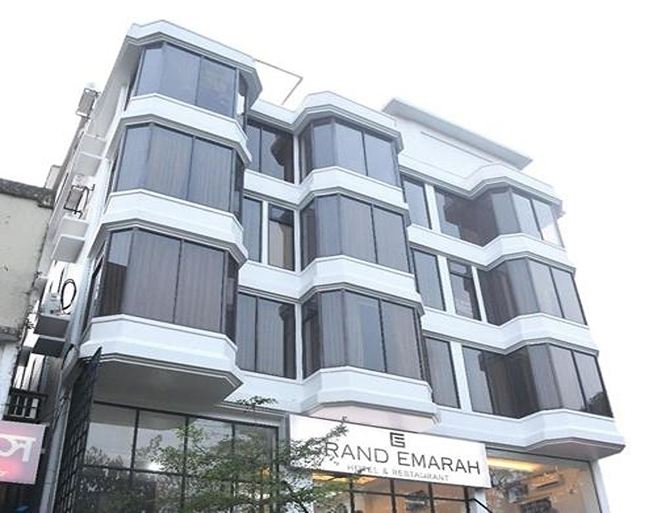 Grand Emarah Hotel